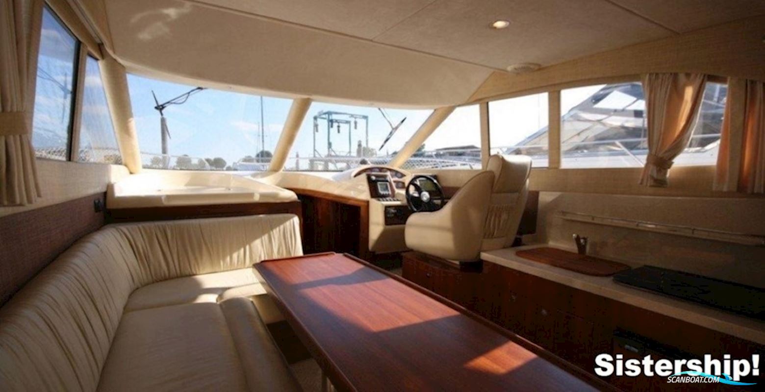 Galeon 330 Fly