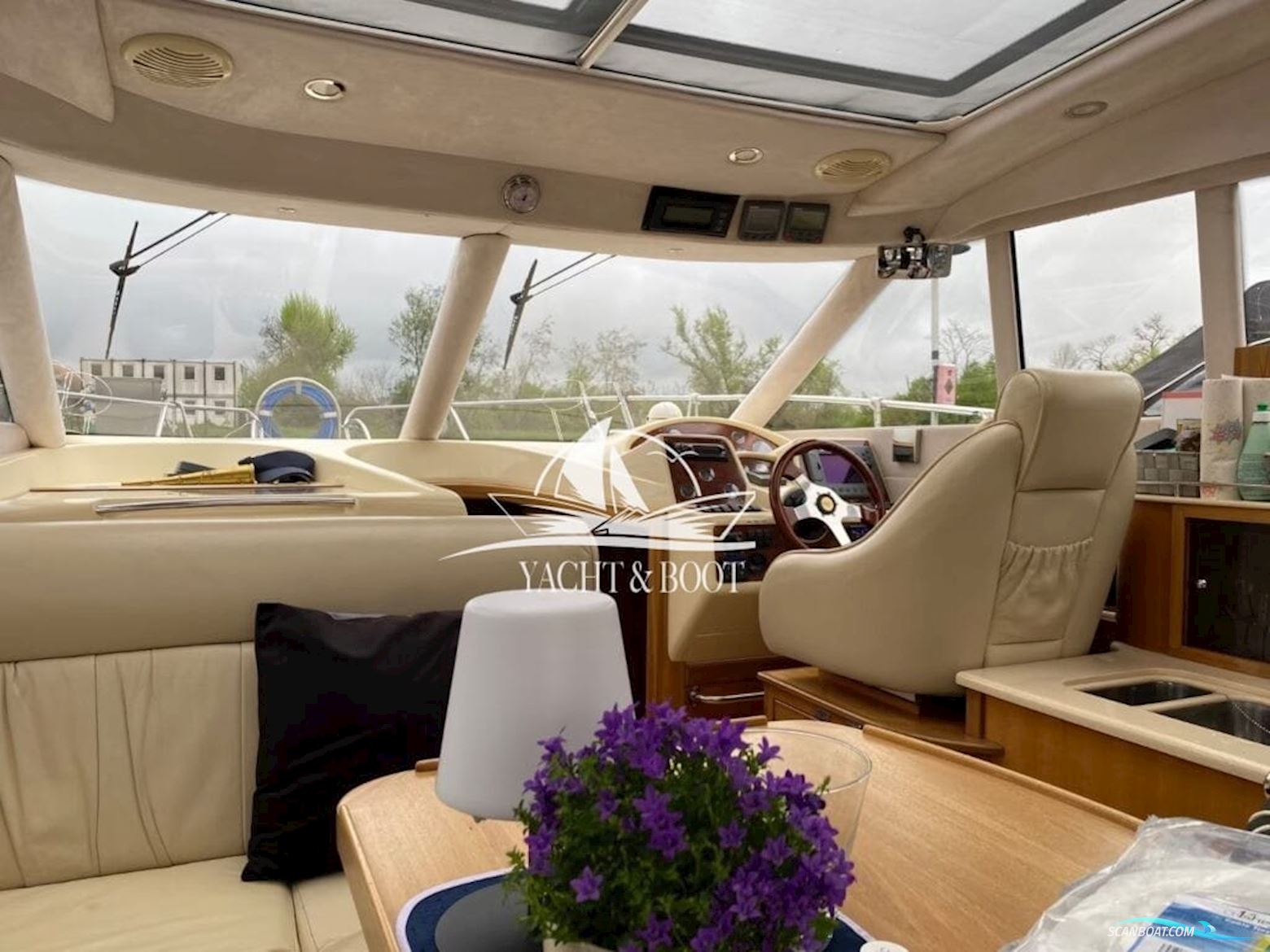 Galeon 330 HT