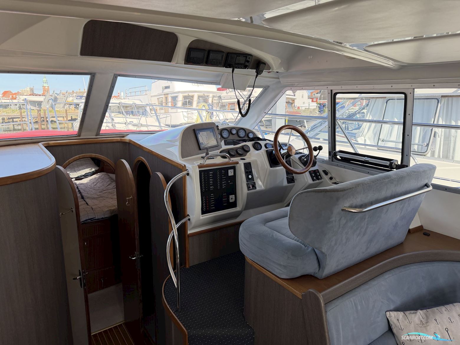 Galeon 380