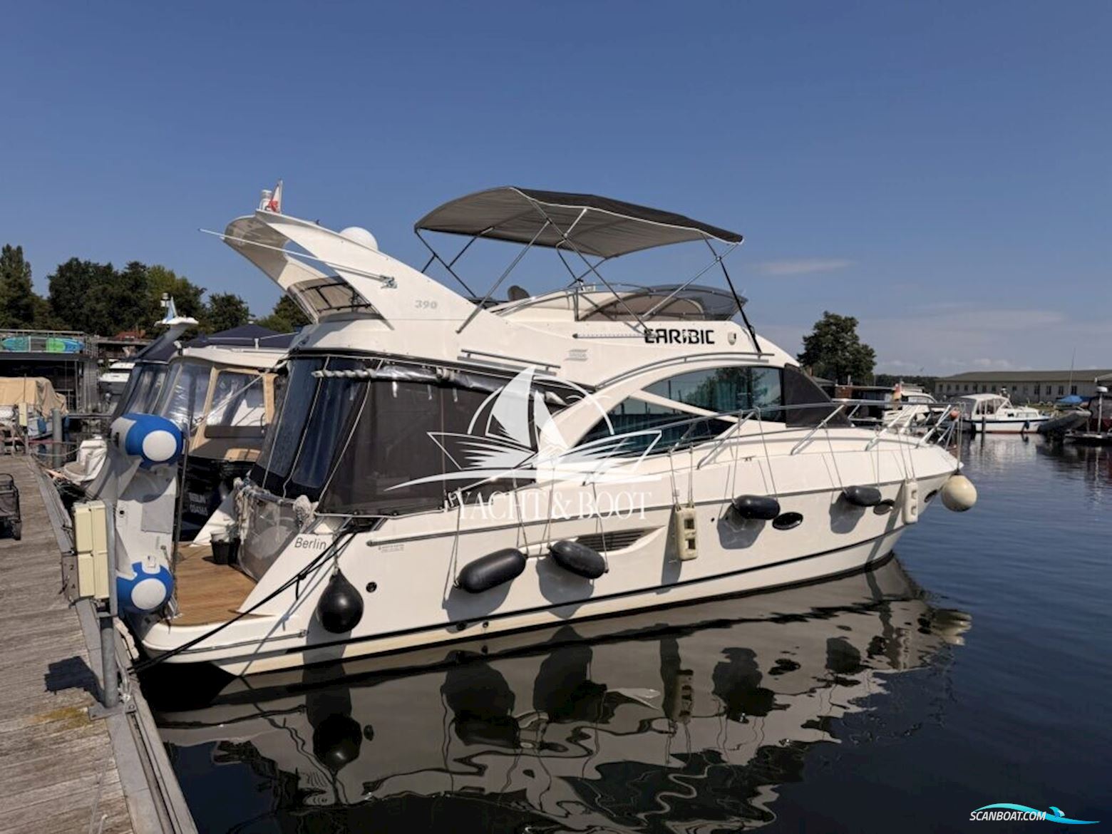 Galeon 390 Fly