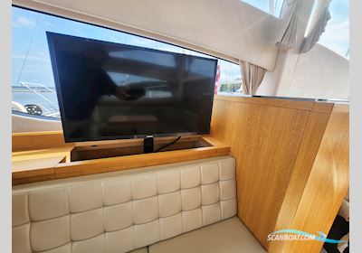 Galeon 430 Htc Motorboten 2019, met Volvo Penta 2 x D6-480 motor, Sweden