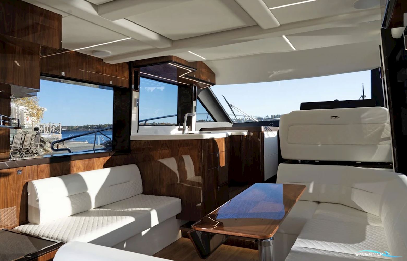 Galeon 440 Fly