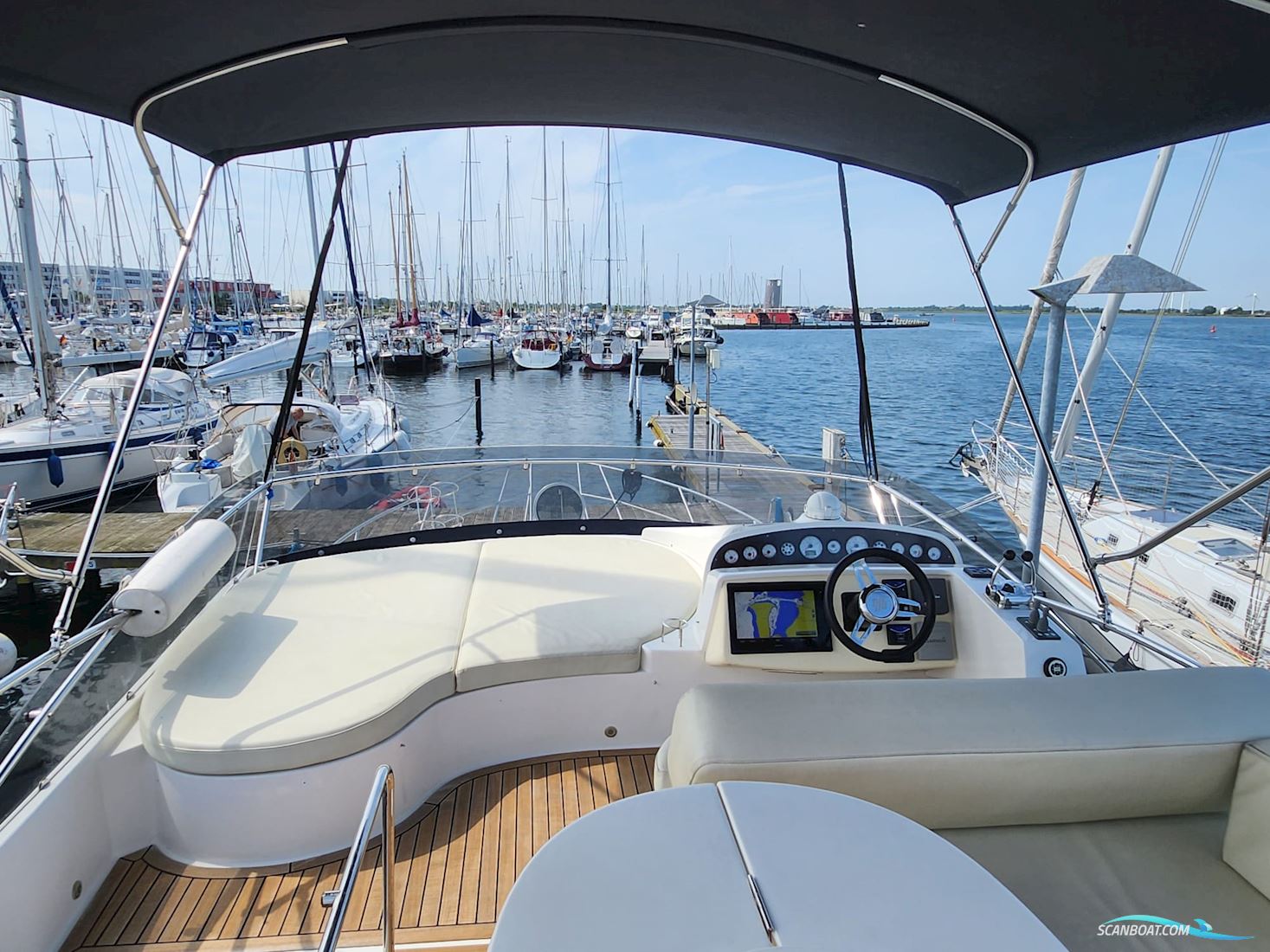 Galeon 440 Fly