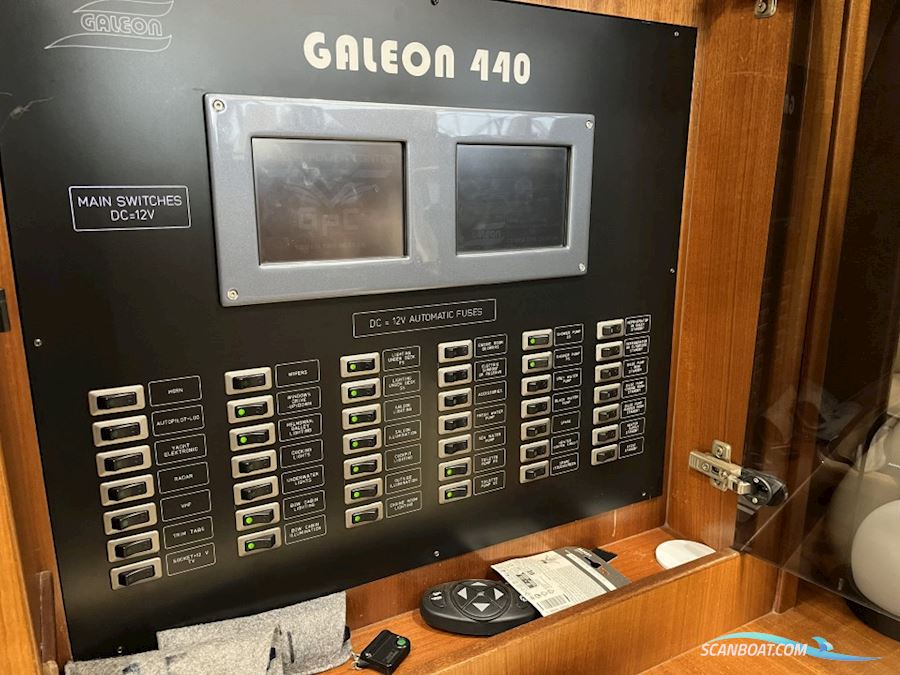 Galeon 440 Fly