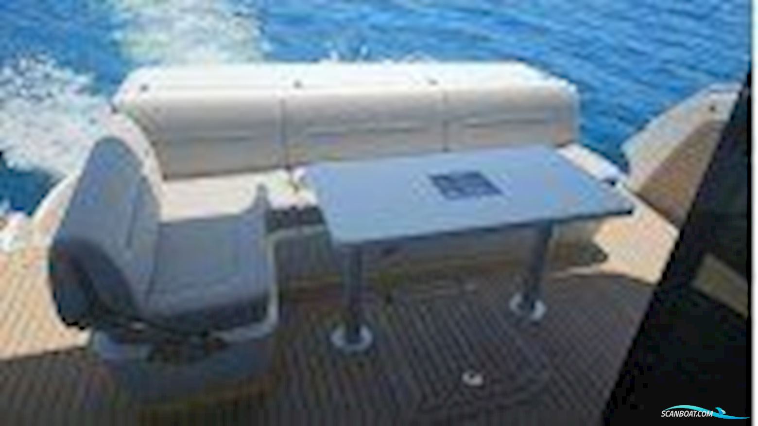 Galeon 440 Fly