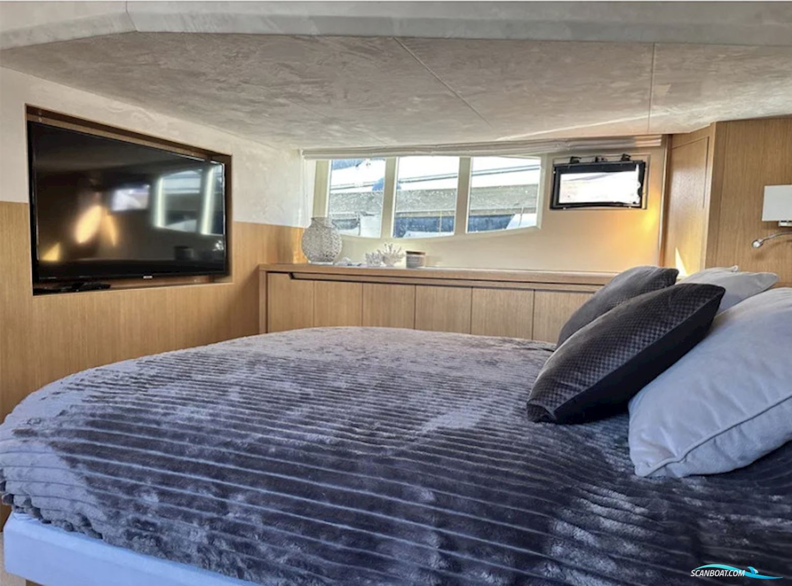 Galeon 445 / 485 HTS