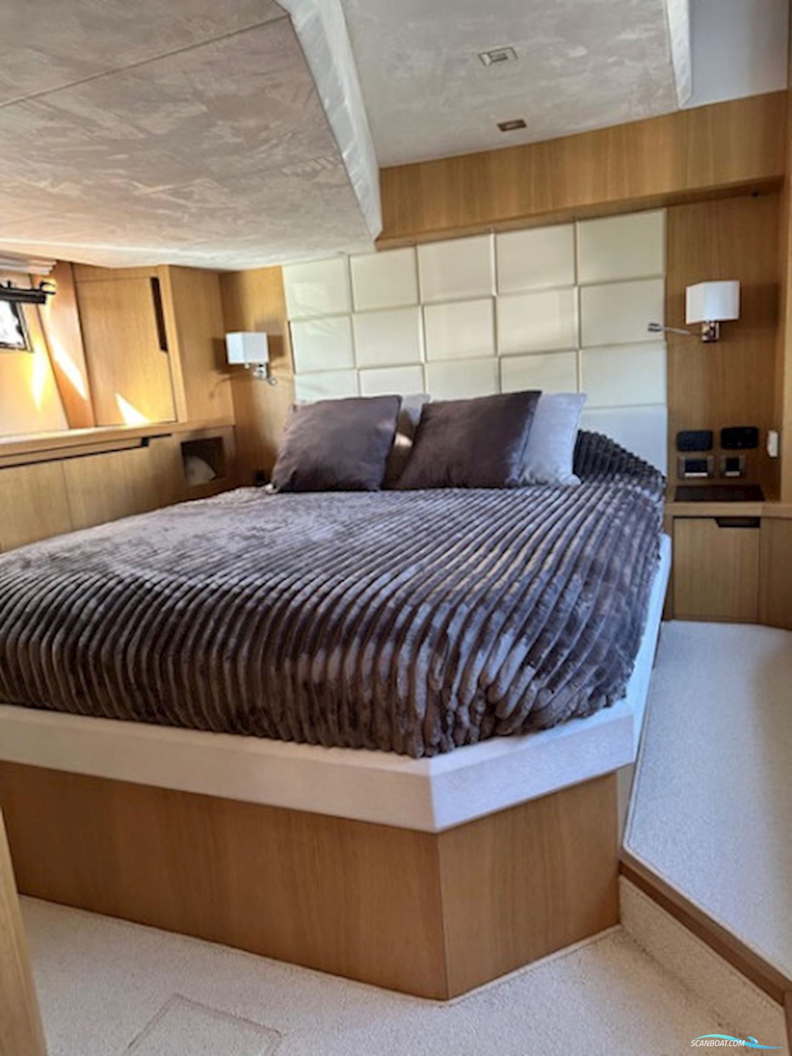 Galeon 445 / 485 HTS