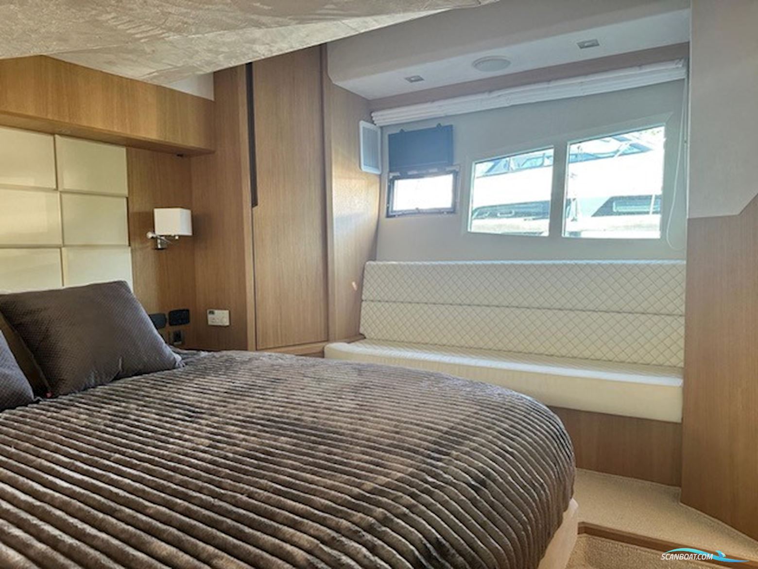 Galeon 445 / 485 HTS