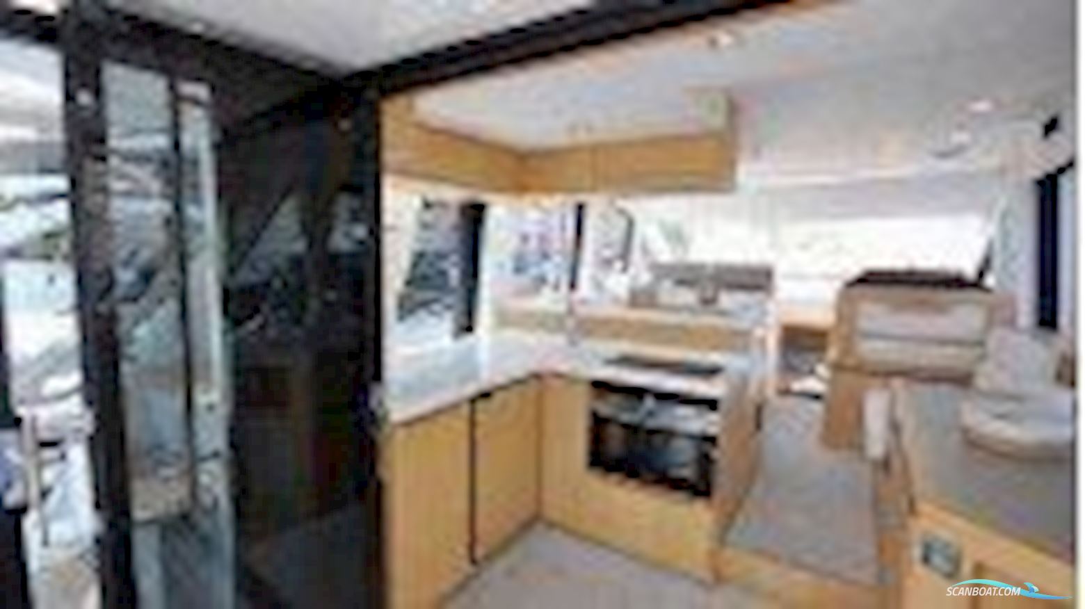 Galeon 460 Fly