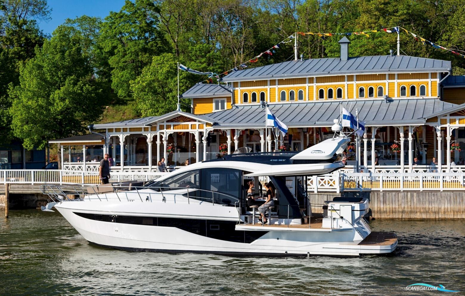 Galeon 470 Skydeck