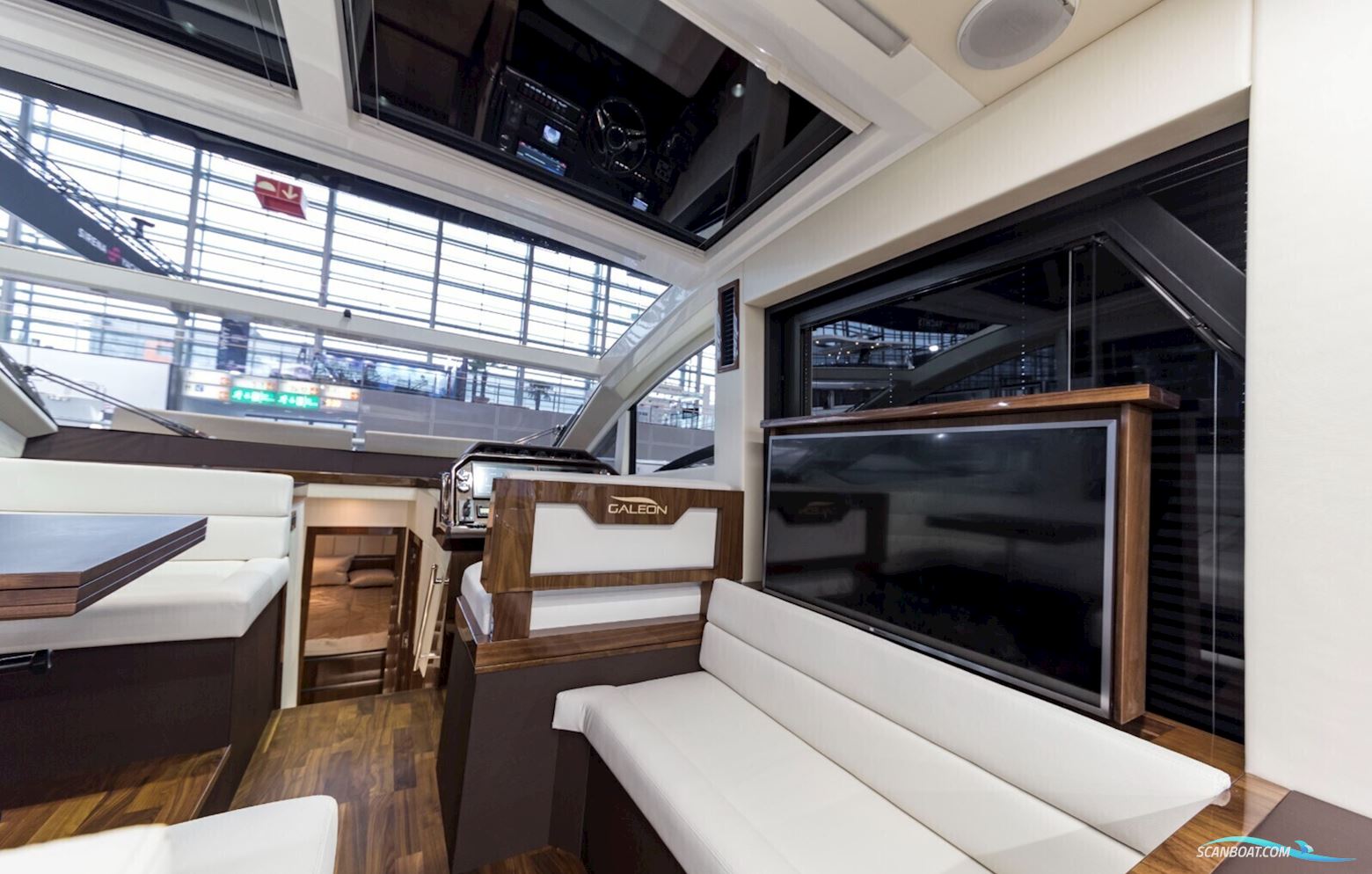 Galeon 470 Skydeck