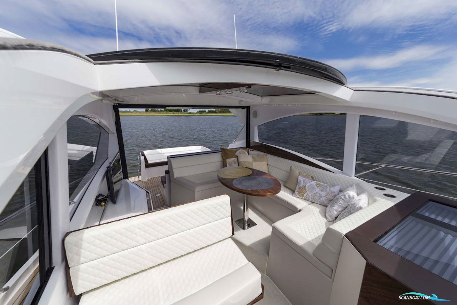 Galeon 485 Hts