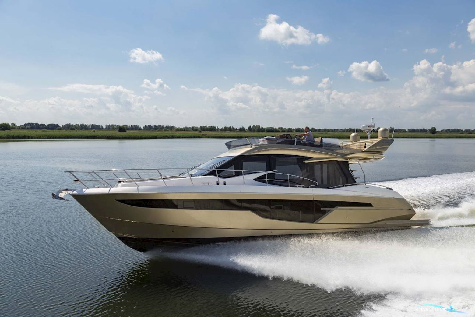 Galeon 500 FLY