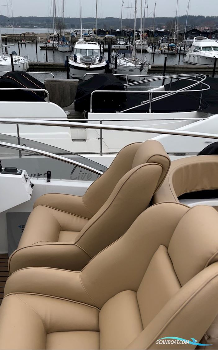 Galeon 530 Fly