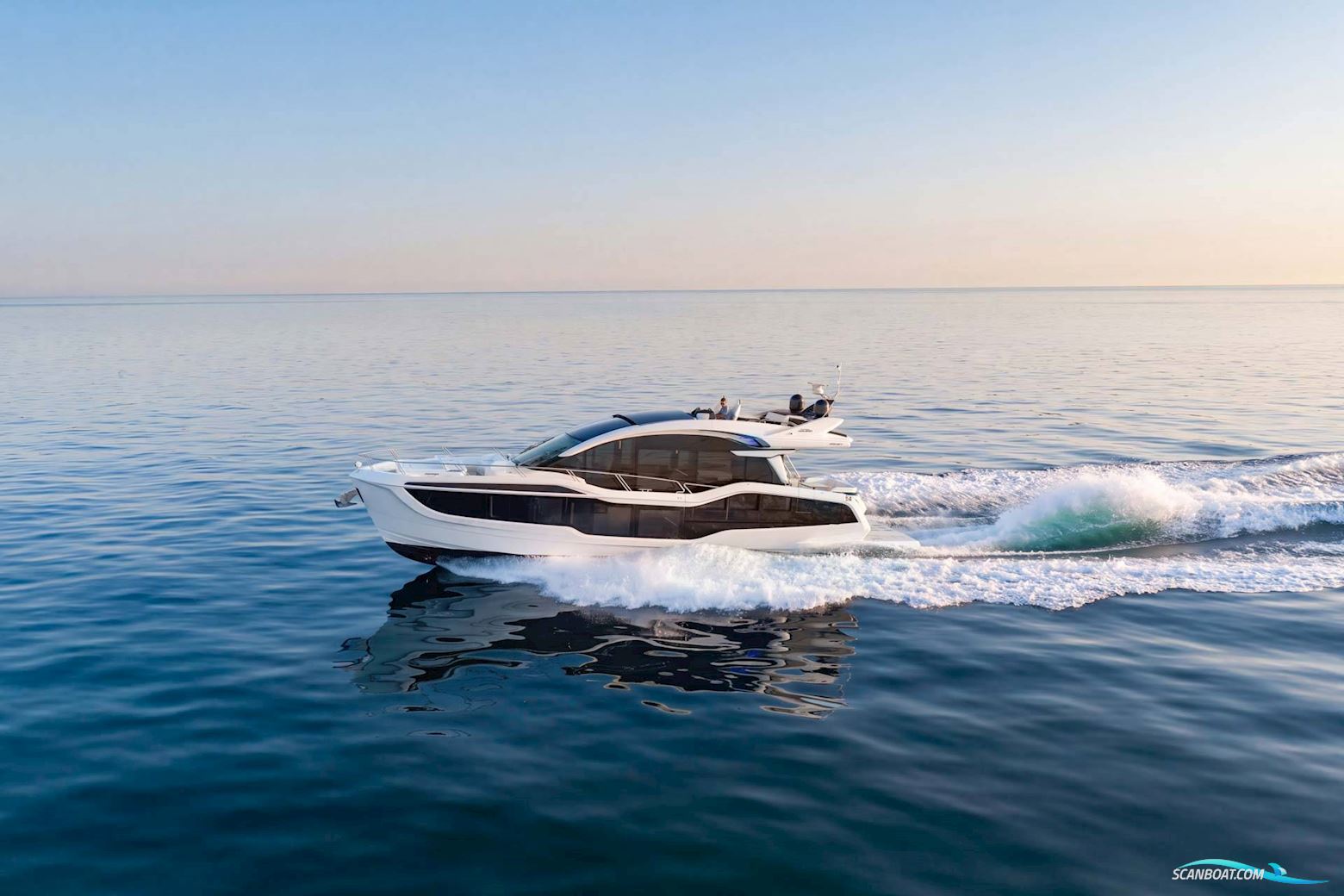 Galeon 570 Sky