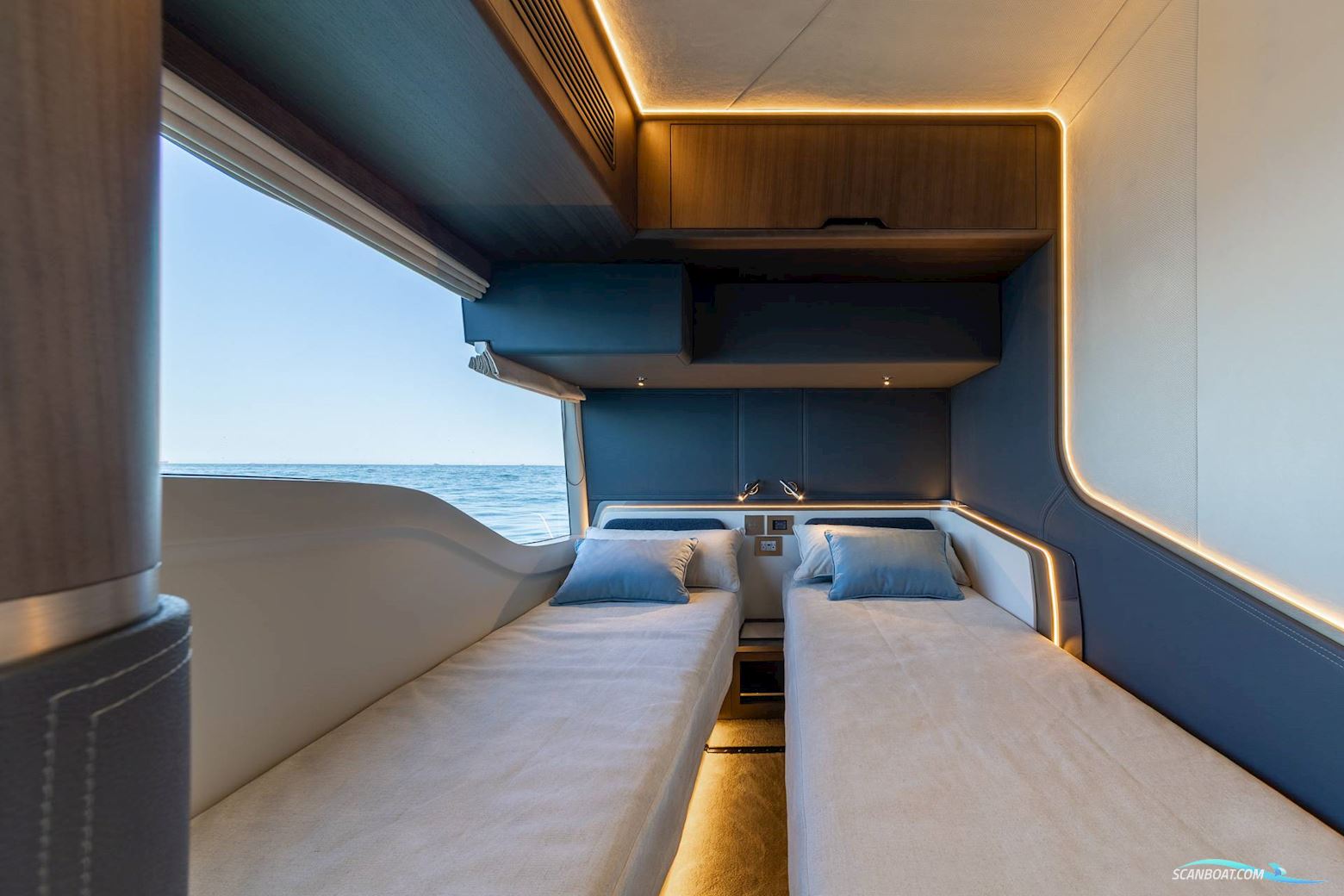 Galeon 570 Sky