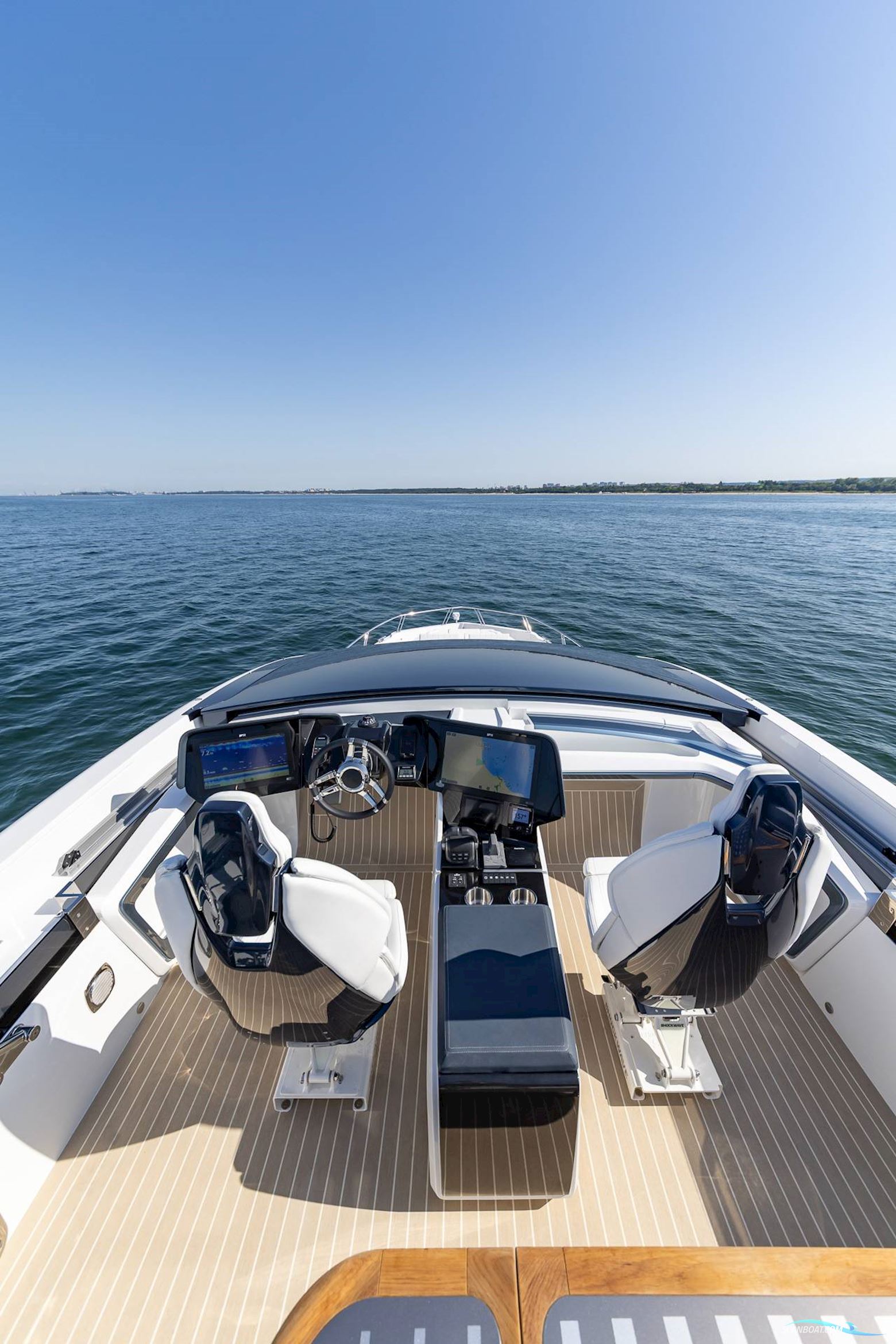 Galeon 570 Sky