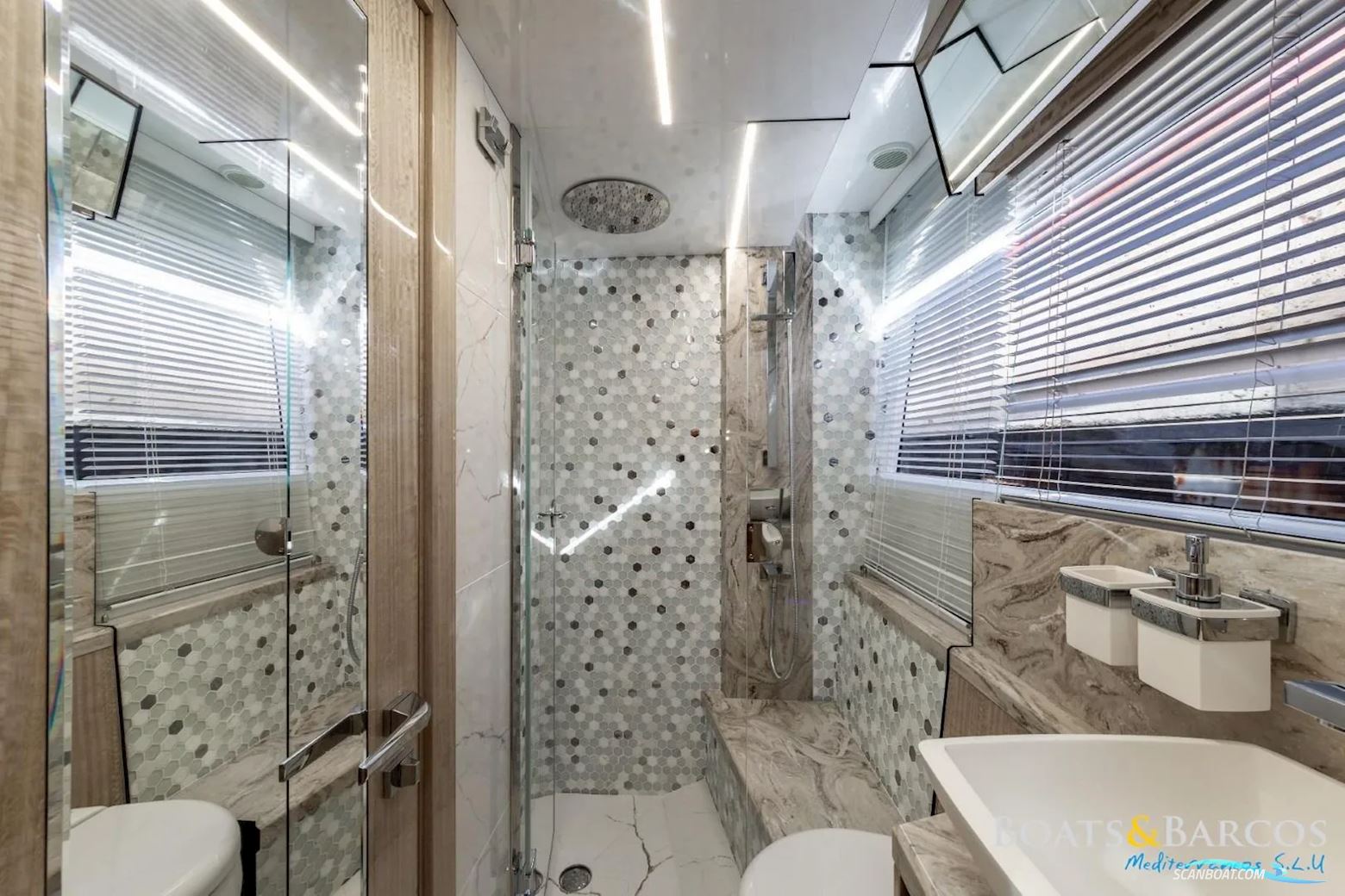 Galeon 640 Fly