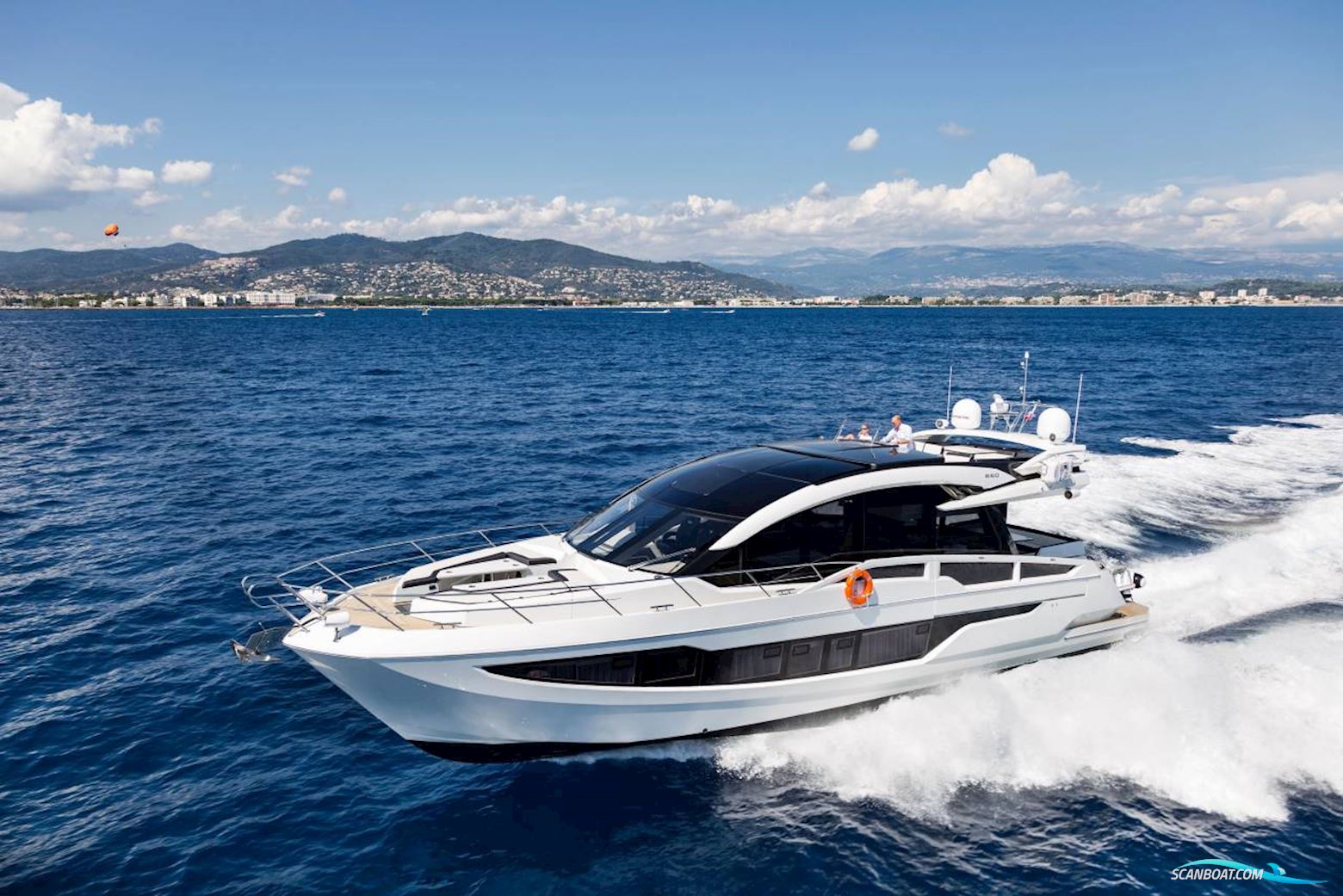 Galeon 650 SKYDECK