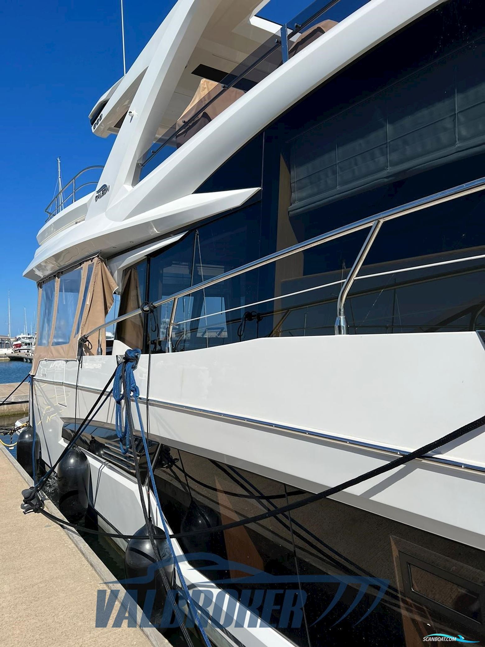 Galeon 680 FLY