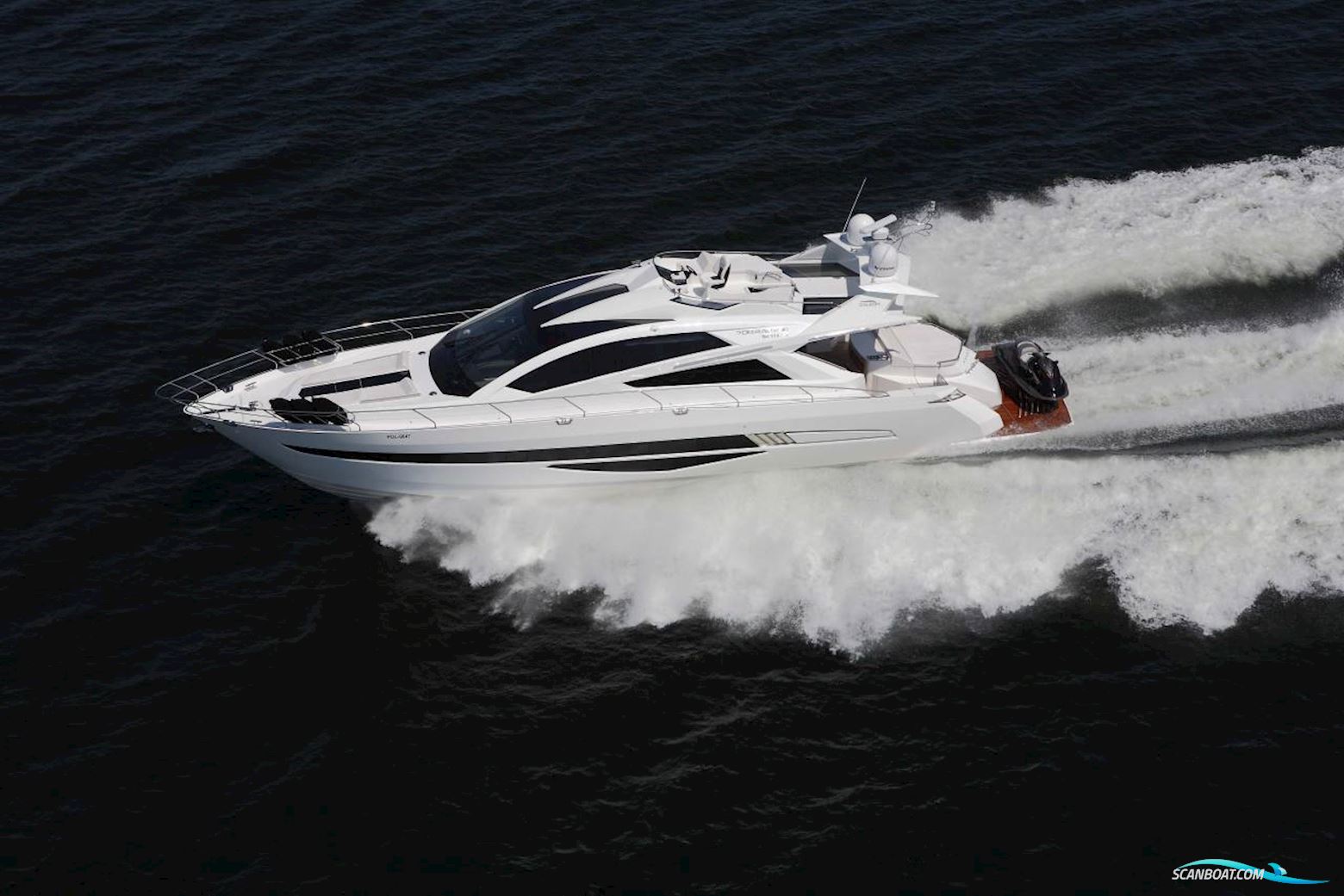 Galeon 700 SKY