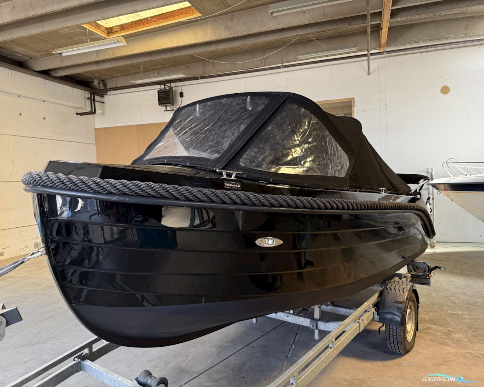 Gentleman’s Launch 600 XL