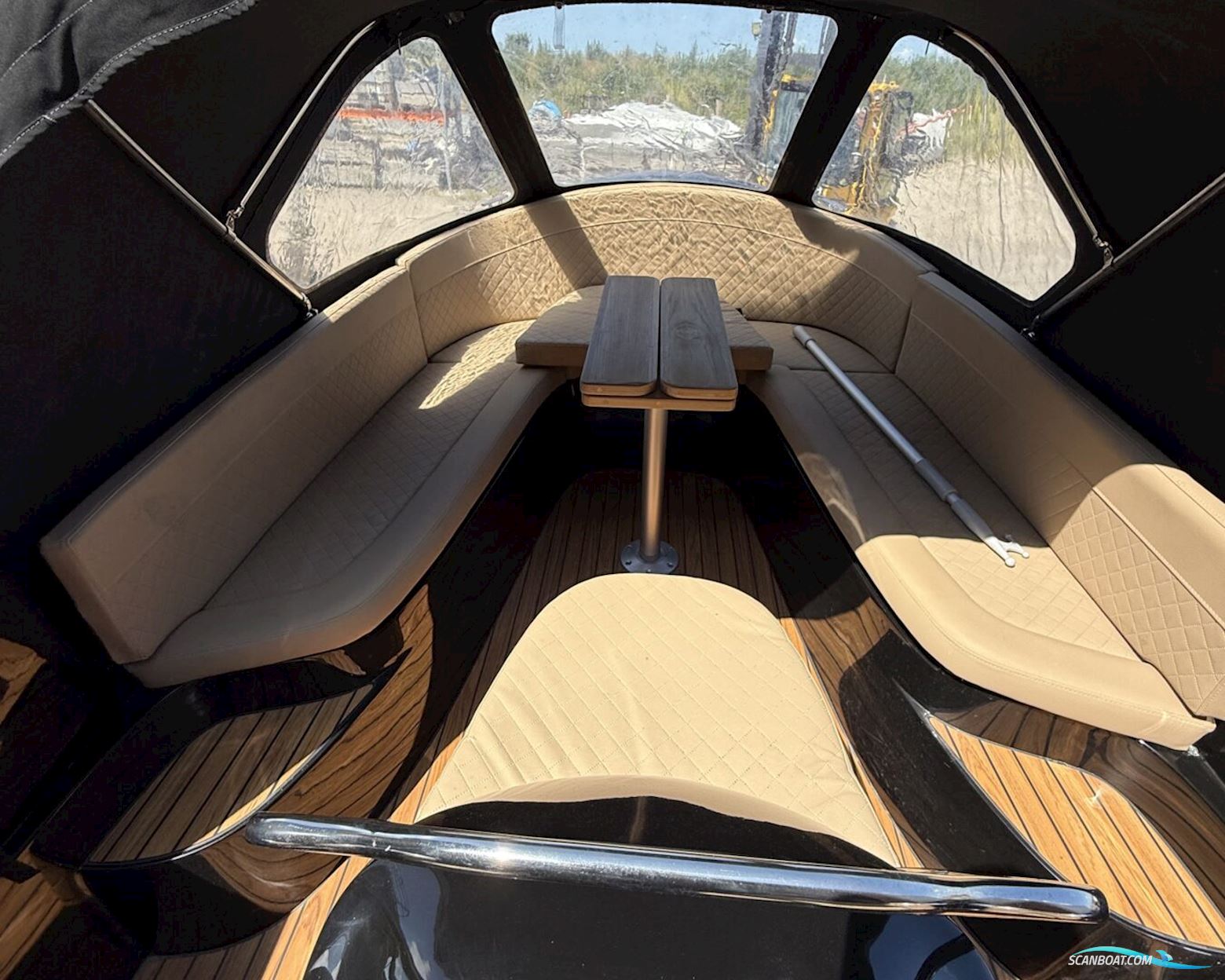 Gentleman’s Launch 600 XL