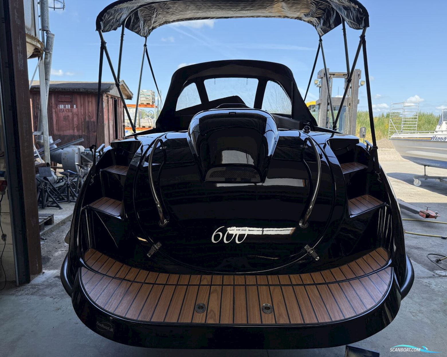 Gentleman’s Launch 600 XL