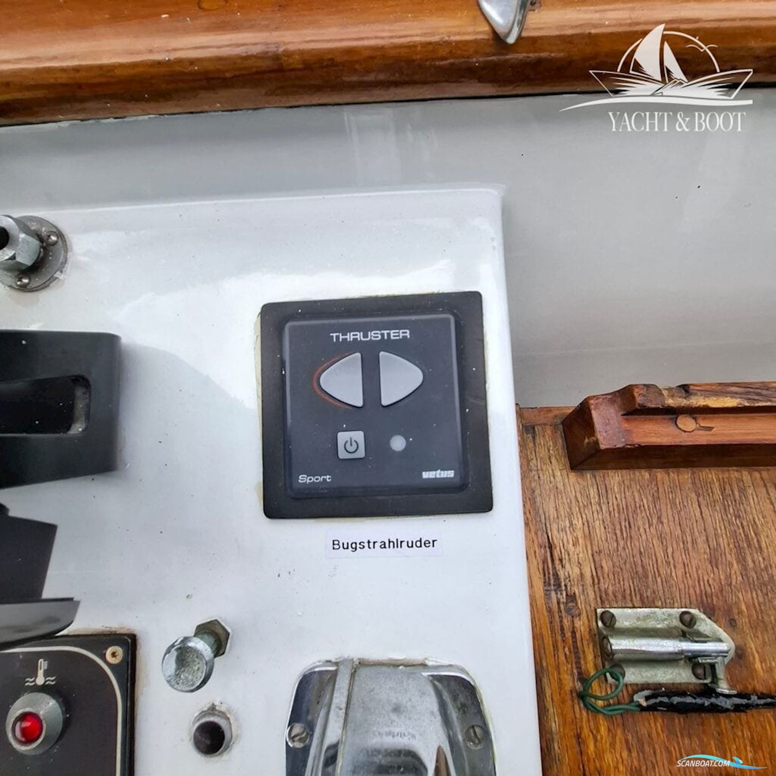 Gladstone Lyall & Co Gladstone Lyall & Co Aquila Queen Trawler 35