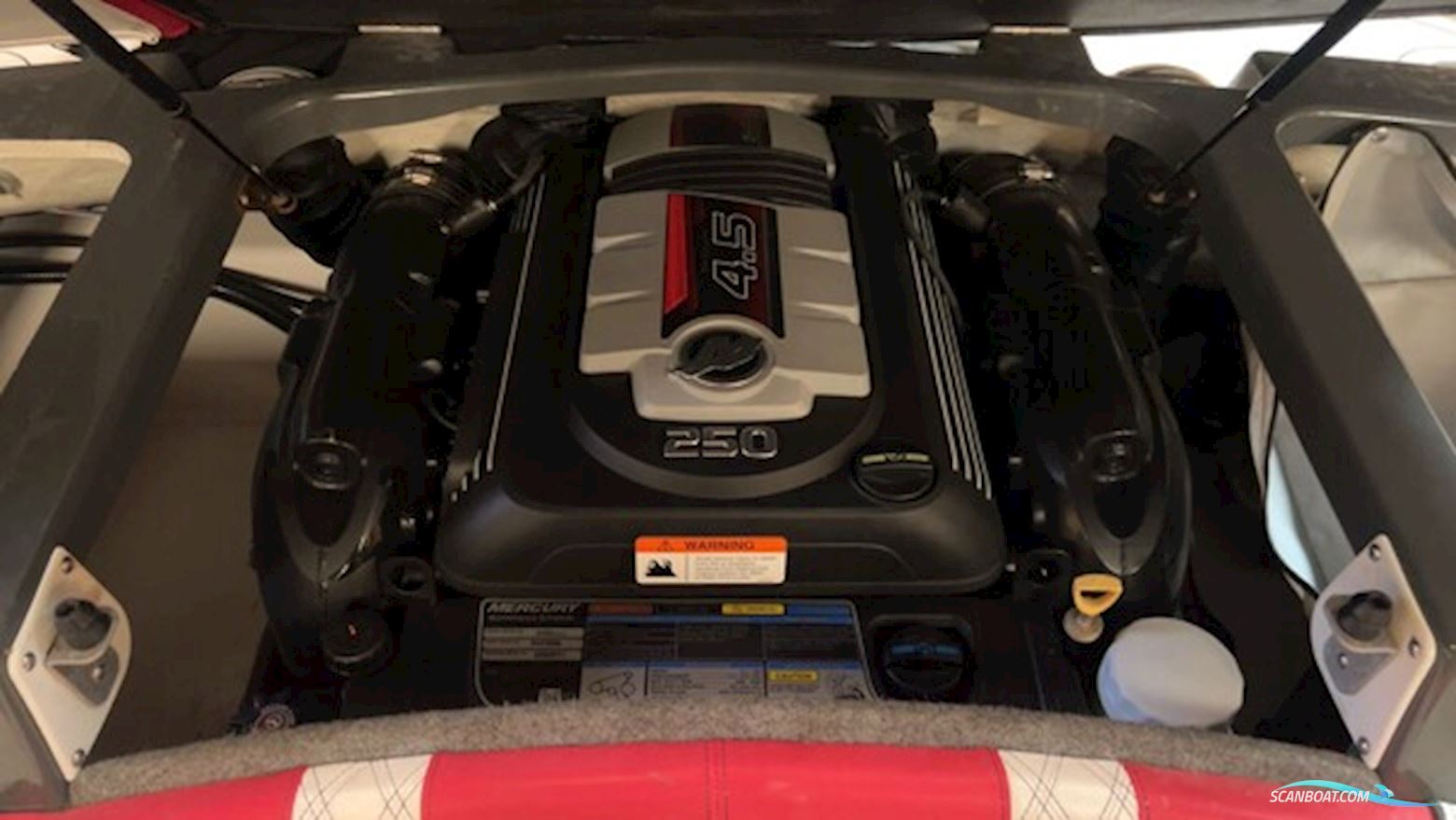 Glastron 185 GTS, MerCruiser 4.5 250 HK V6 årg 2017