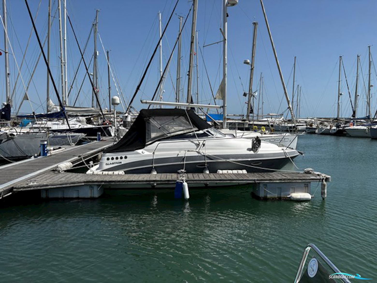 Glastron 249 GT