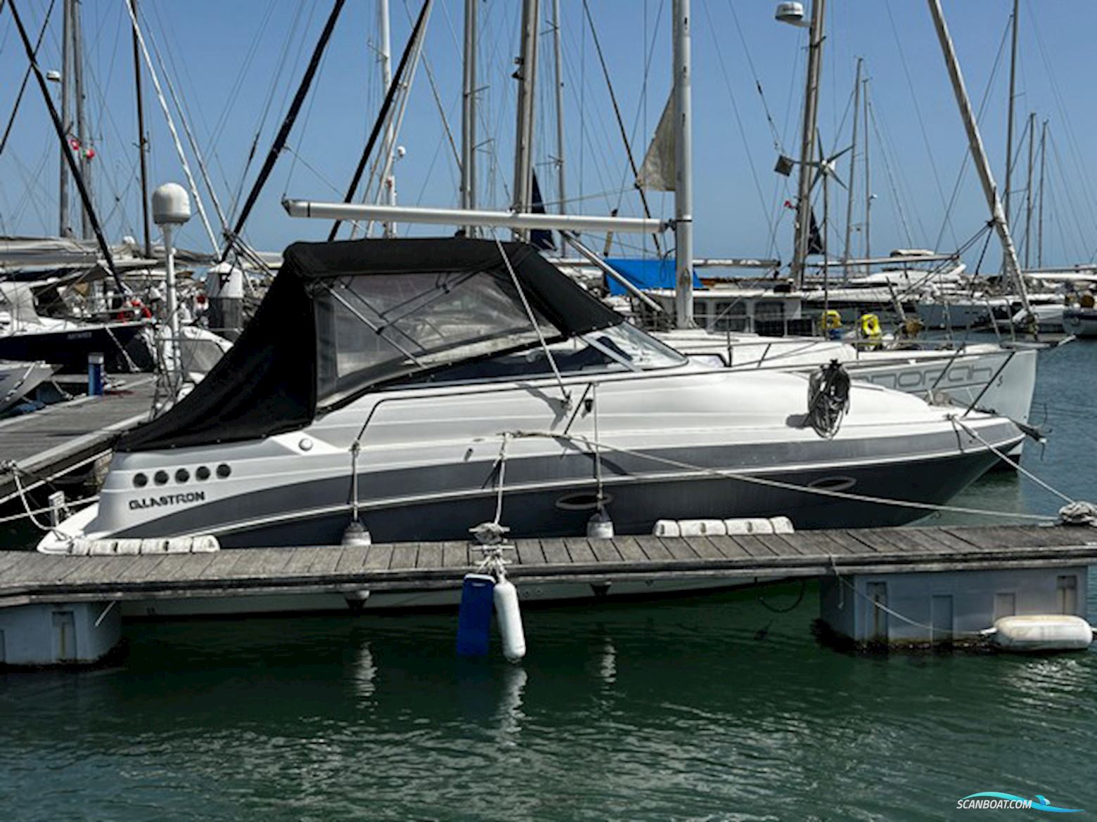 Glastron 249 GT