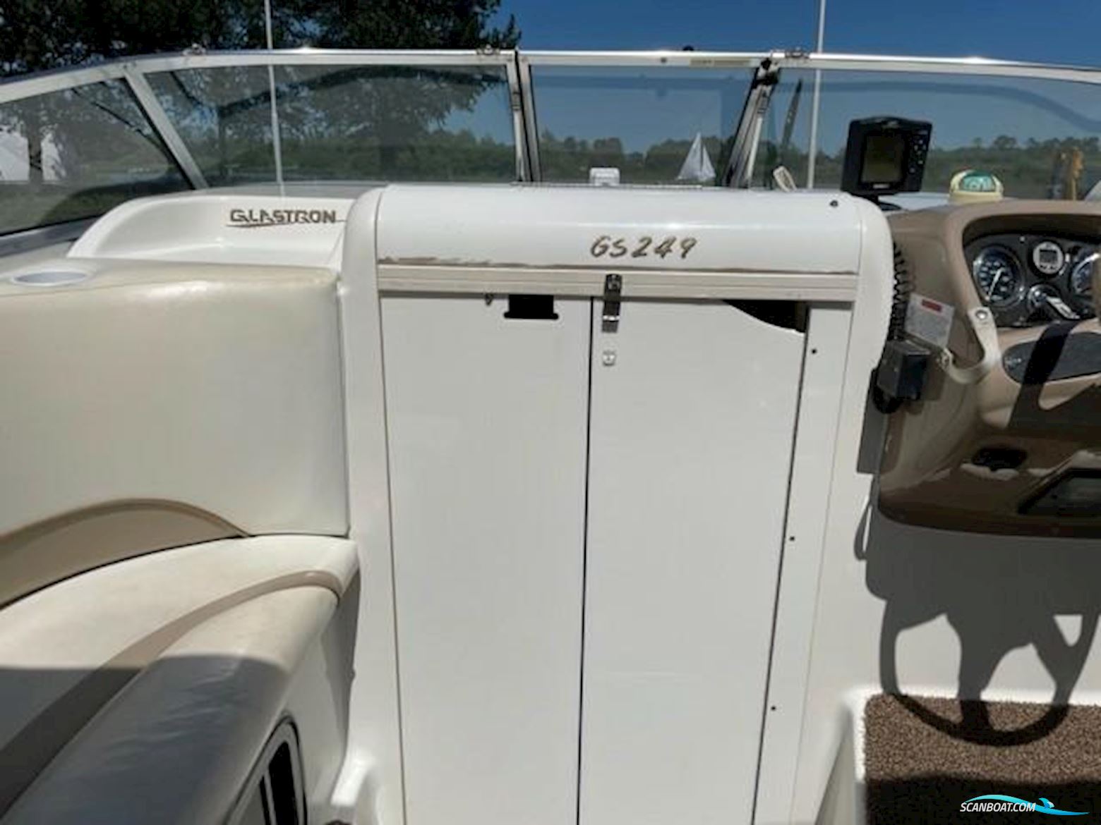 Glastron GS 249 Volvo D3 Diesel