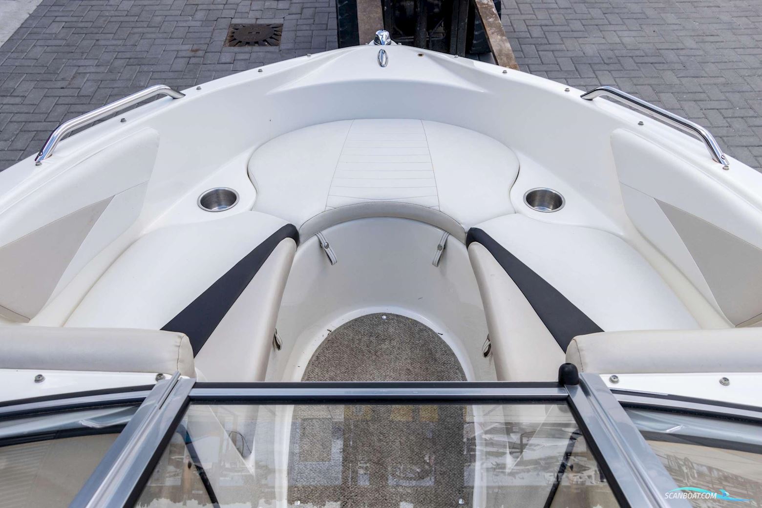 Glastron GT 185