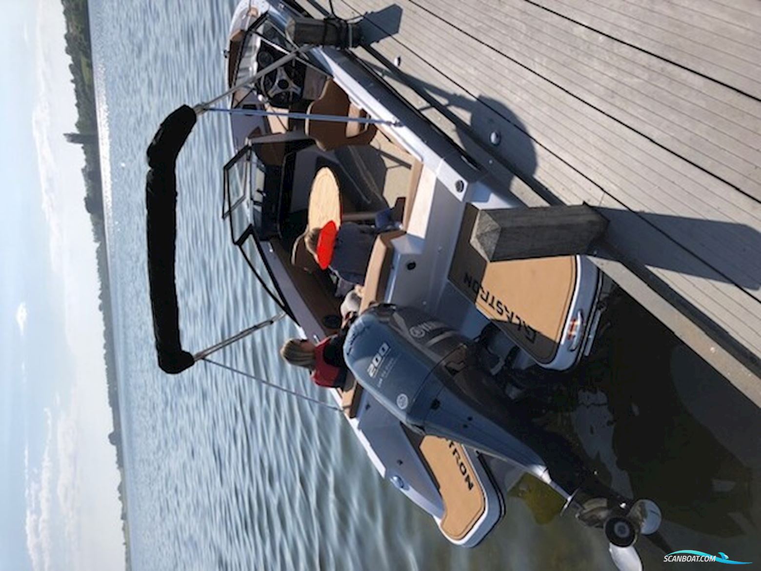 Glastron GT 200 – Med Yamaha 200 HK – Klar til Sommeren!