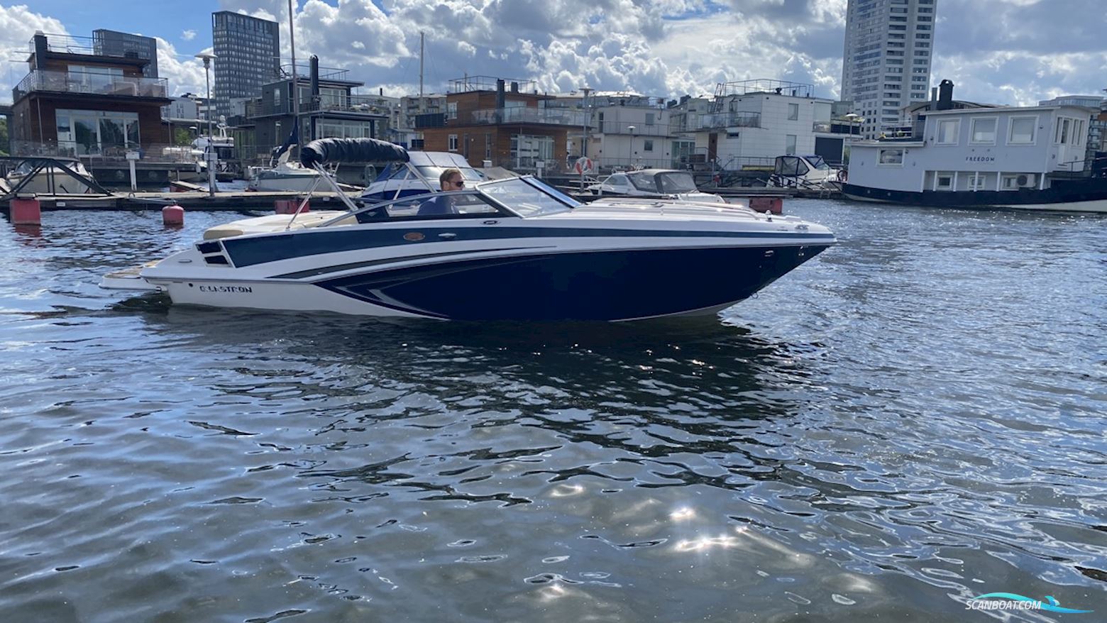 Glastron GT 229 Motorboten 2015, met Mercruiser motor, Sweden