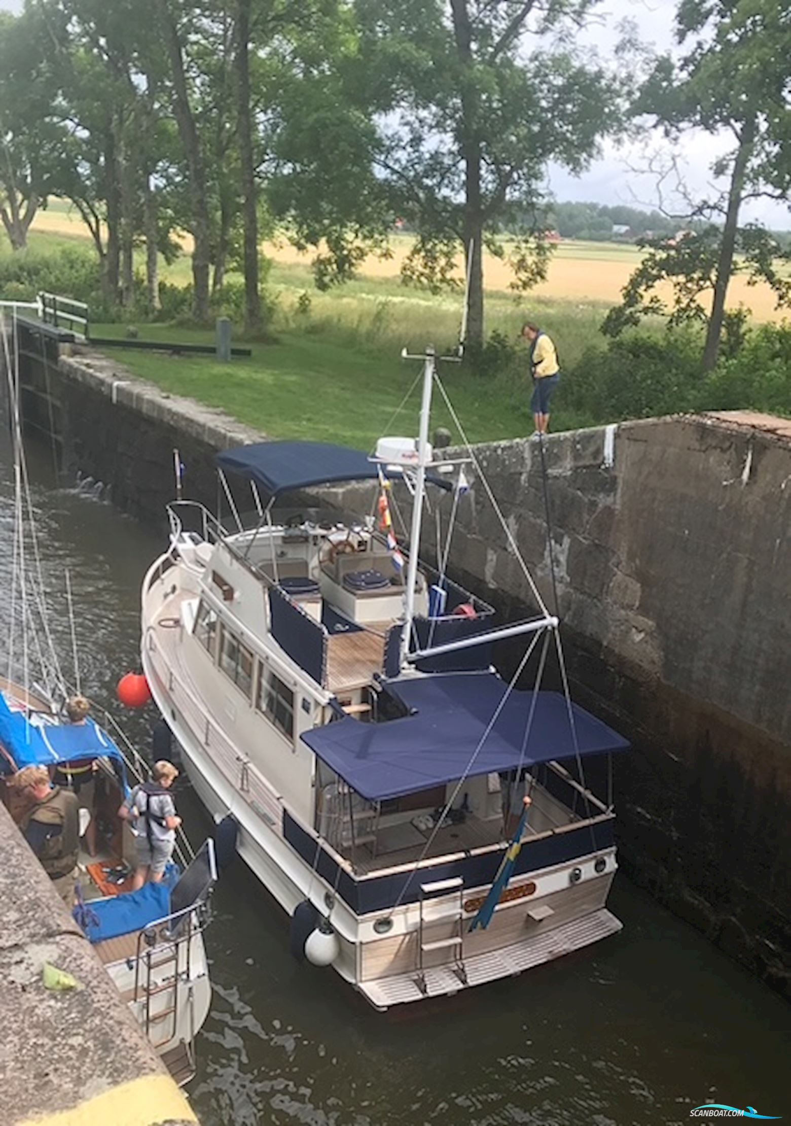 Grand Banks 32