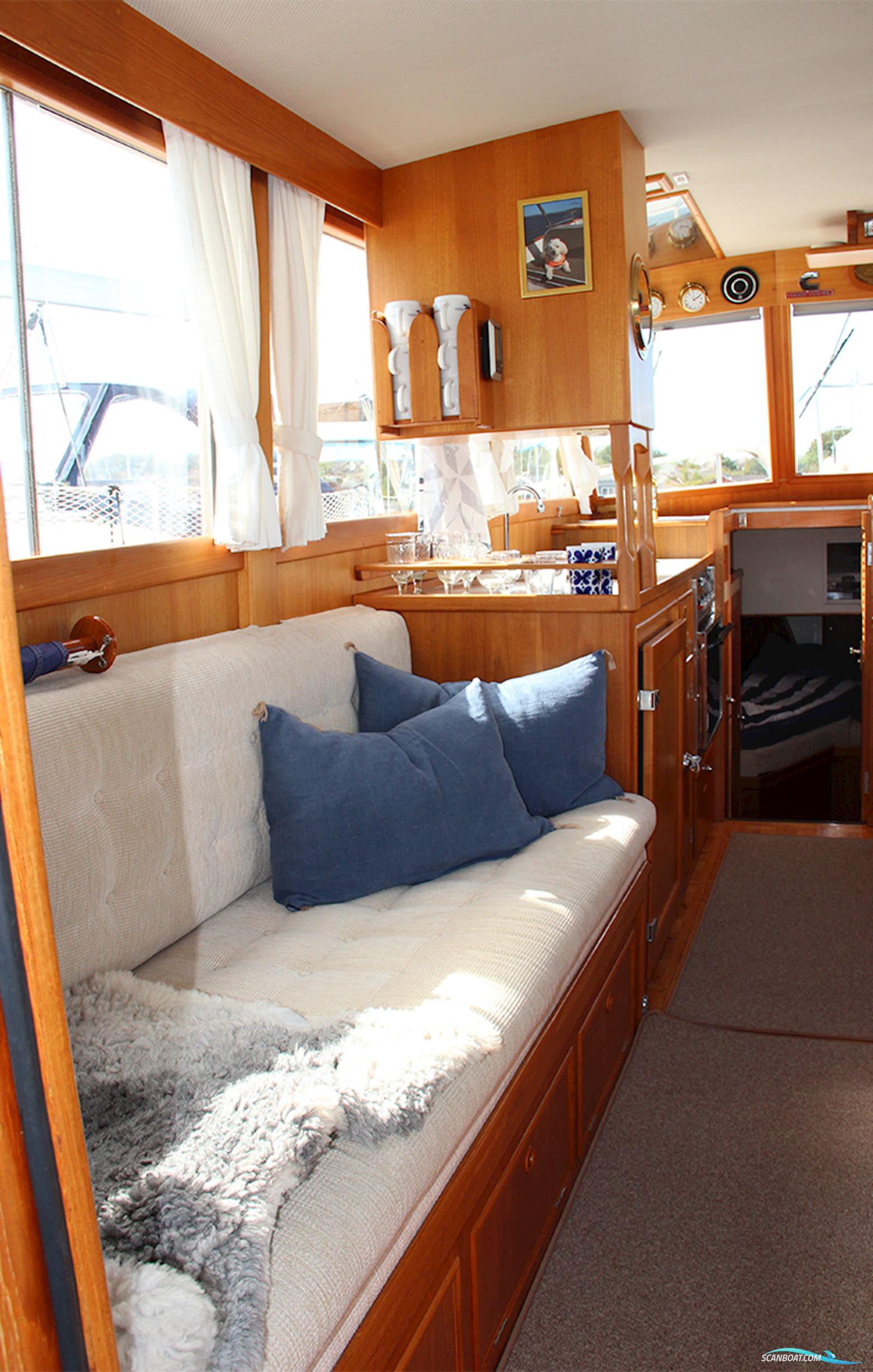 Grand Banks 32