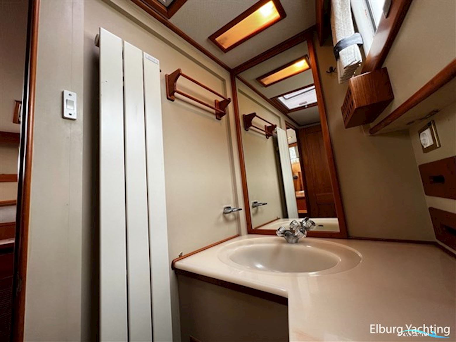 Grand Banks 42 - Motoryacht