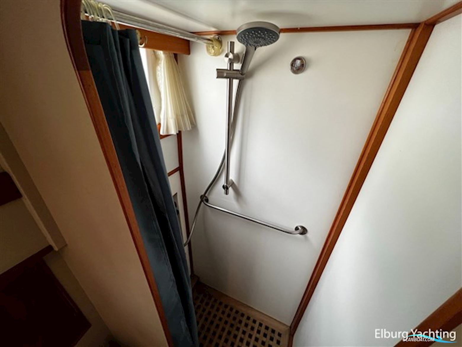 Grand Banks 42 - Motoryacht