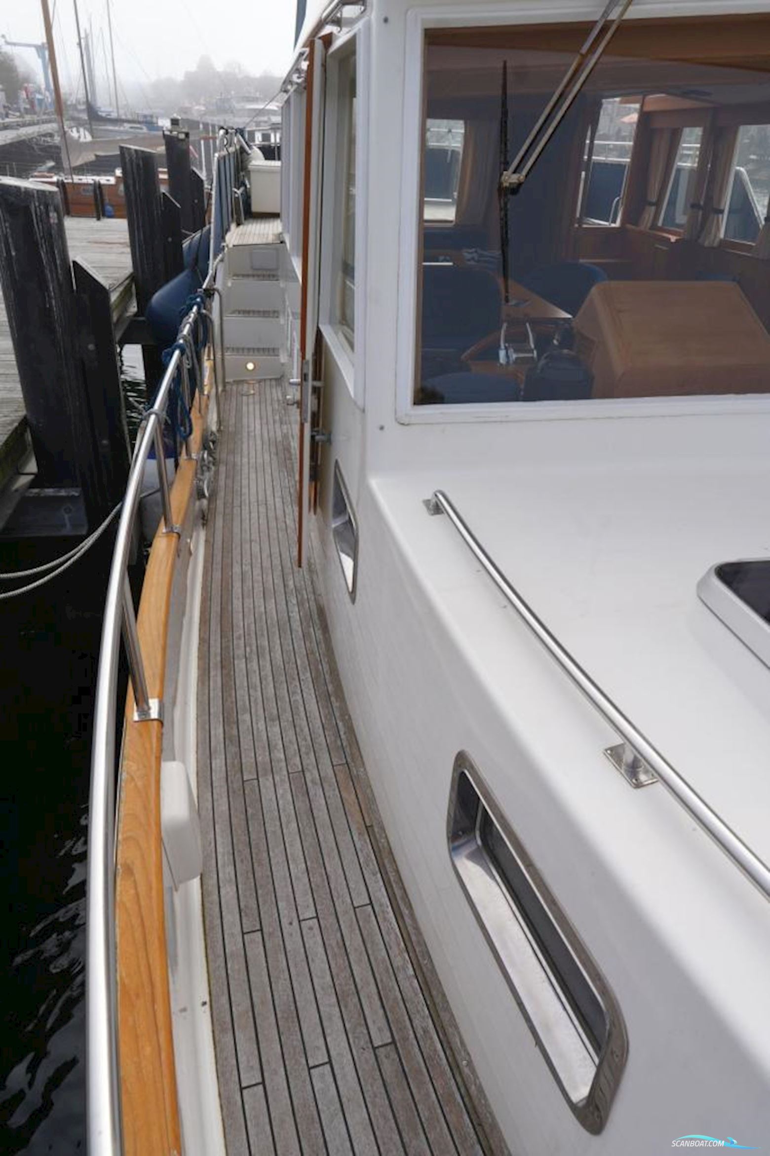 Grand Banks 46 Motor Yacht