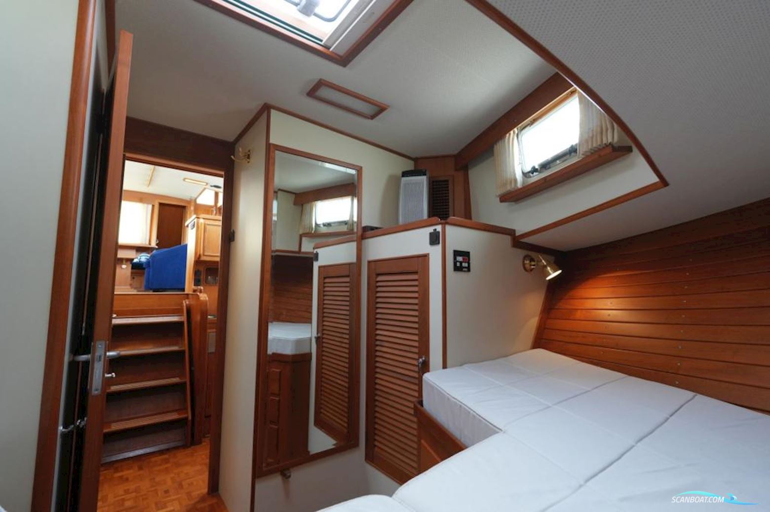 Grand Banks 46 Motor Yacht