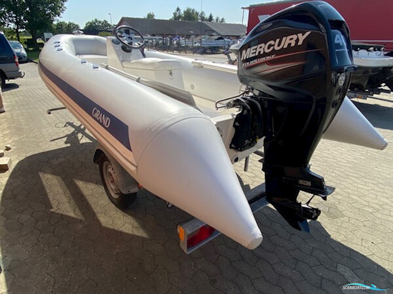 Grand S470 rib m/jockeypult m/Mercury F40 hk EFI og Scandic trailer