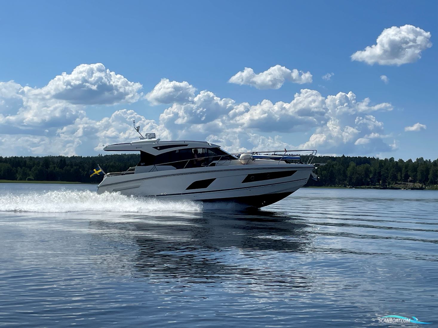 Grandezza 37CA Motorboten 2022, met Volvo Penta D4 motor, Sweden