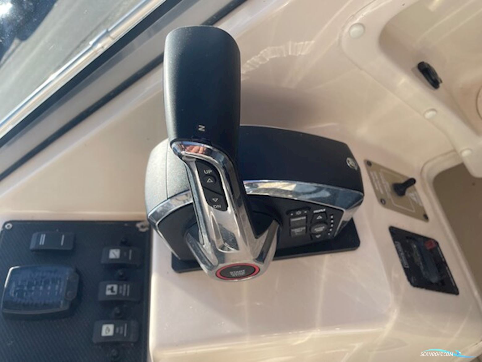 Grandy White Gulfstream 232 Med ny 400 hk Mercury Verado V10 XL CF