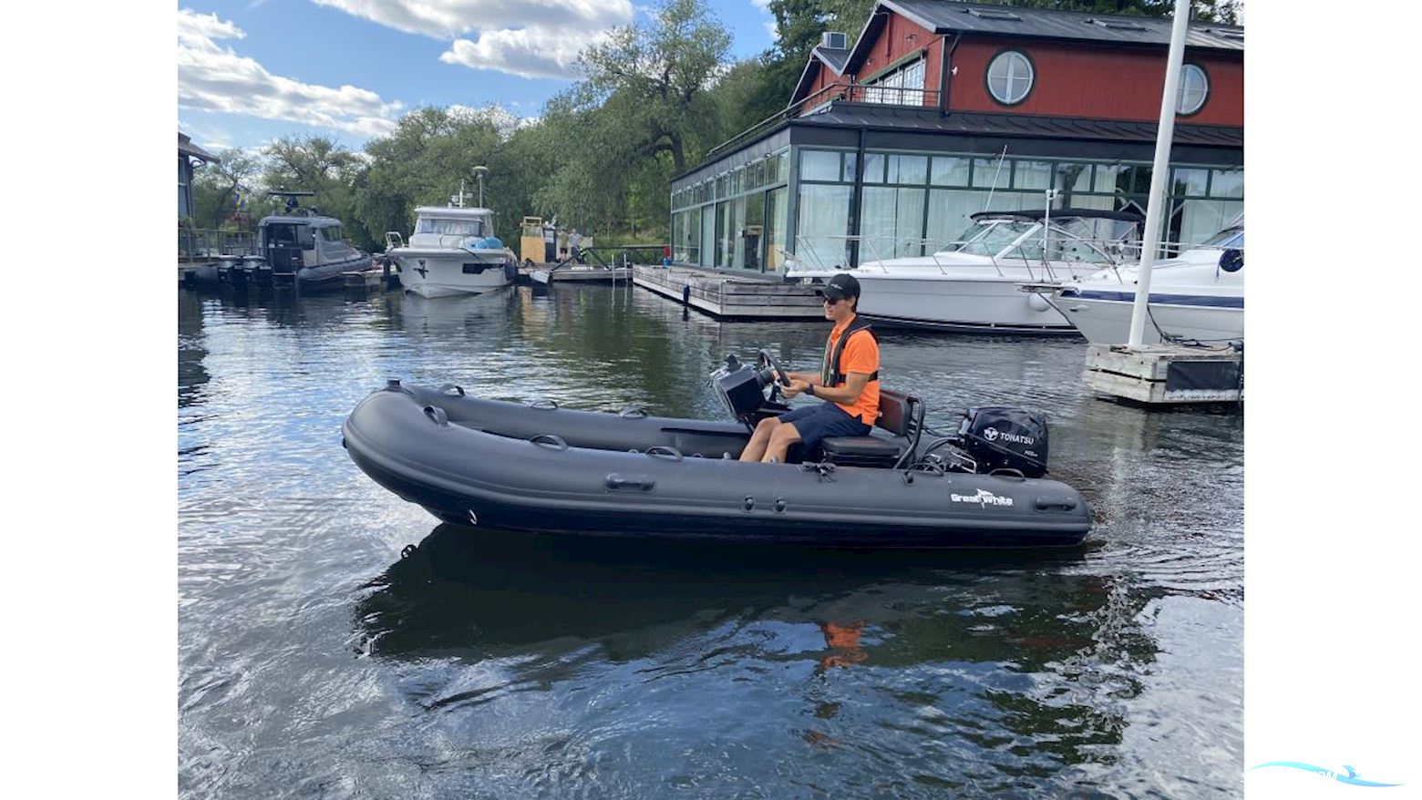 Greatwhite 380 Motorboten 2022, met Tohatsu motor, Sweden