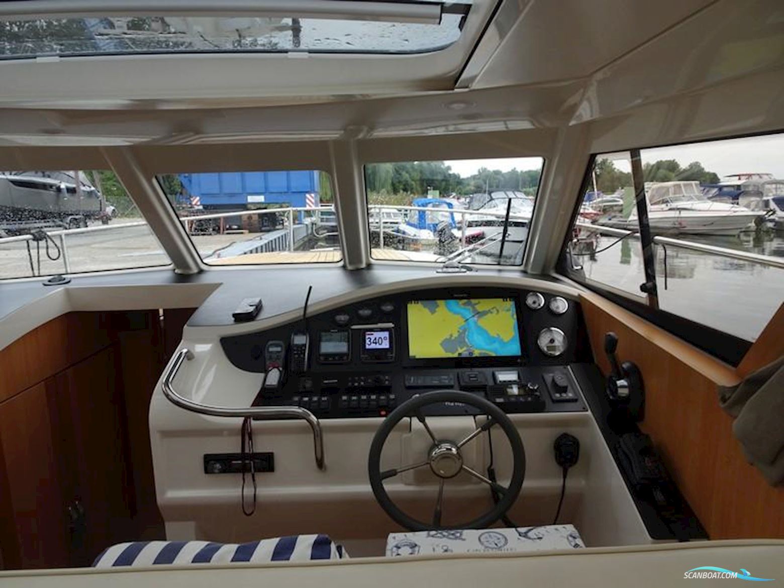 Greenline 33