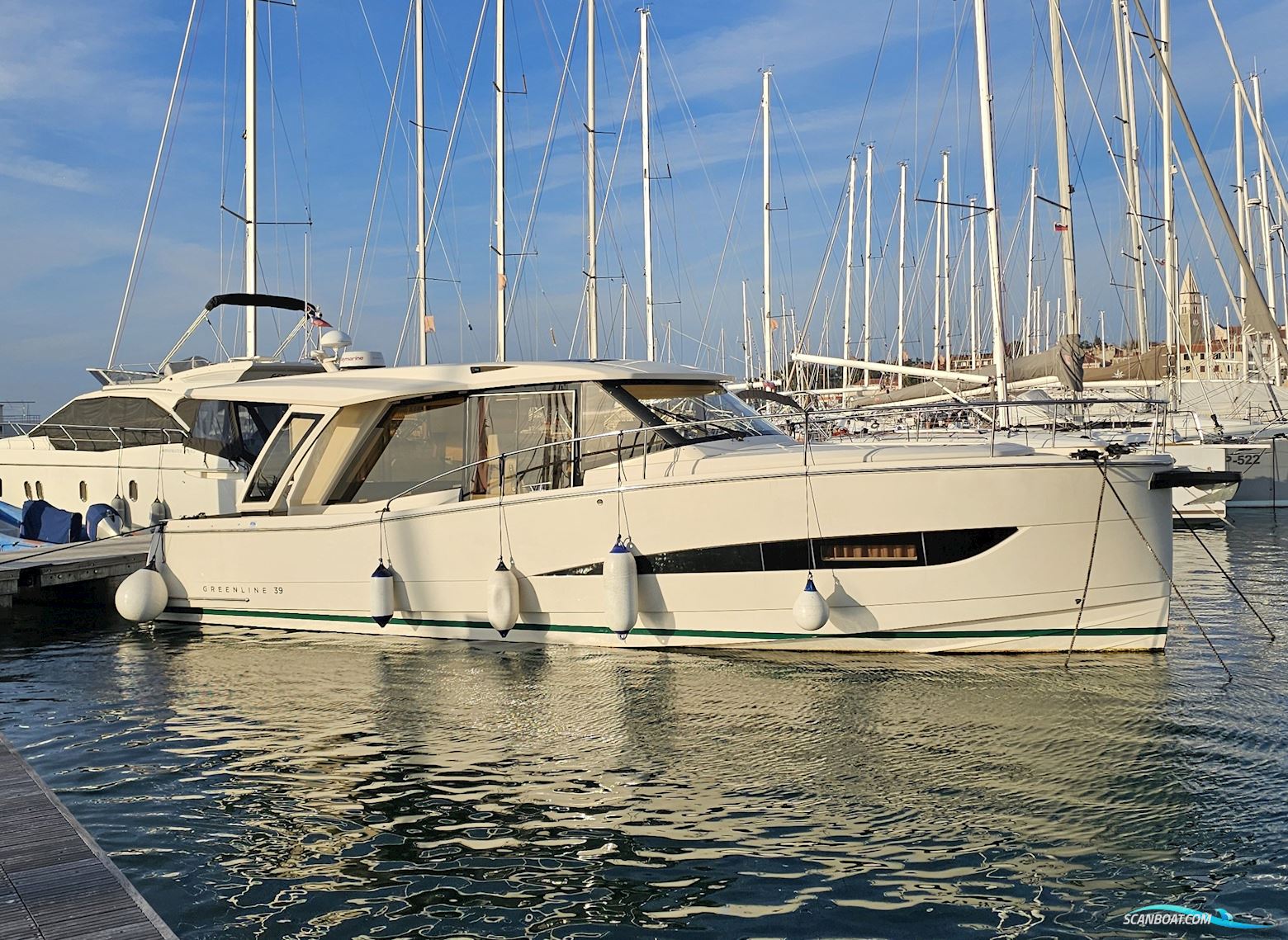 Greenline 39 Motorboten 2017, met Yanmar 8 LV motor, Slovenia