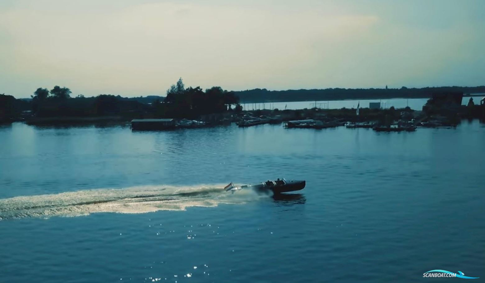 Hacker-Craft 26' Triple Cockpit Runabout