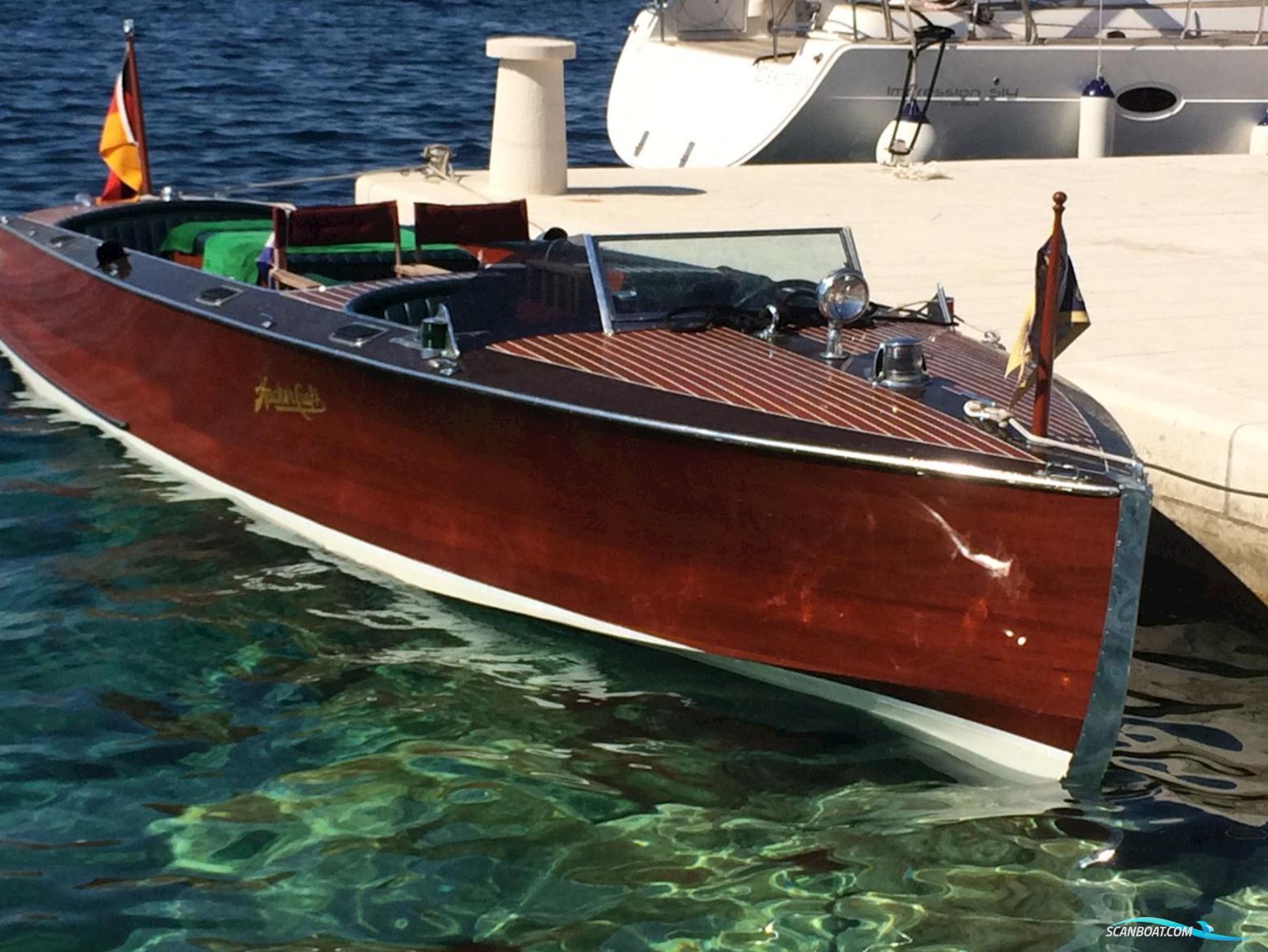 Hacker-Craft Classic Tender